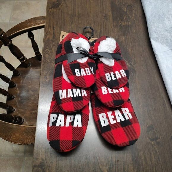 New Fuzzy Babba 3 Piece Slipper Set Mens Womens Kids Red Plaid - Picture 1 of 3